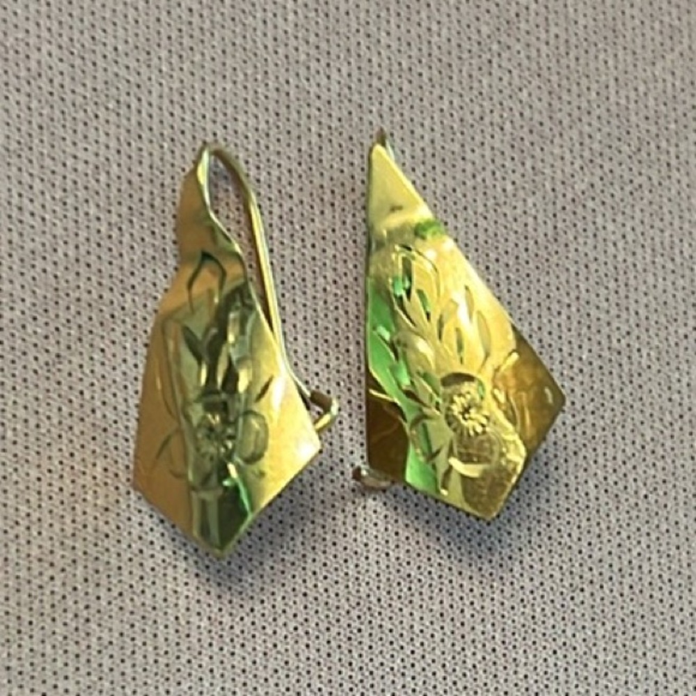 Vintage Elegant Gold Floral Earrings